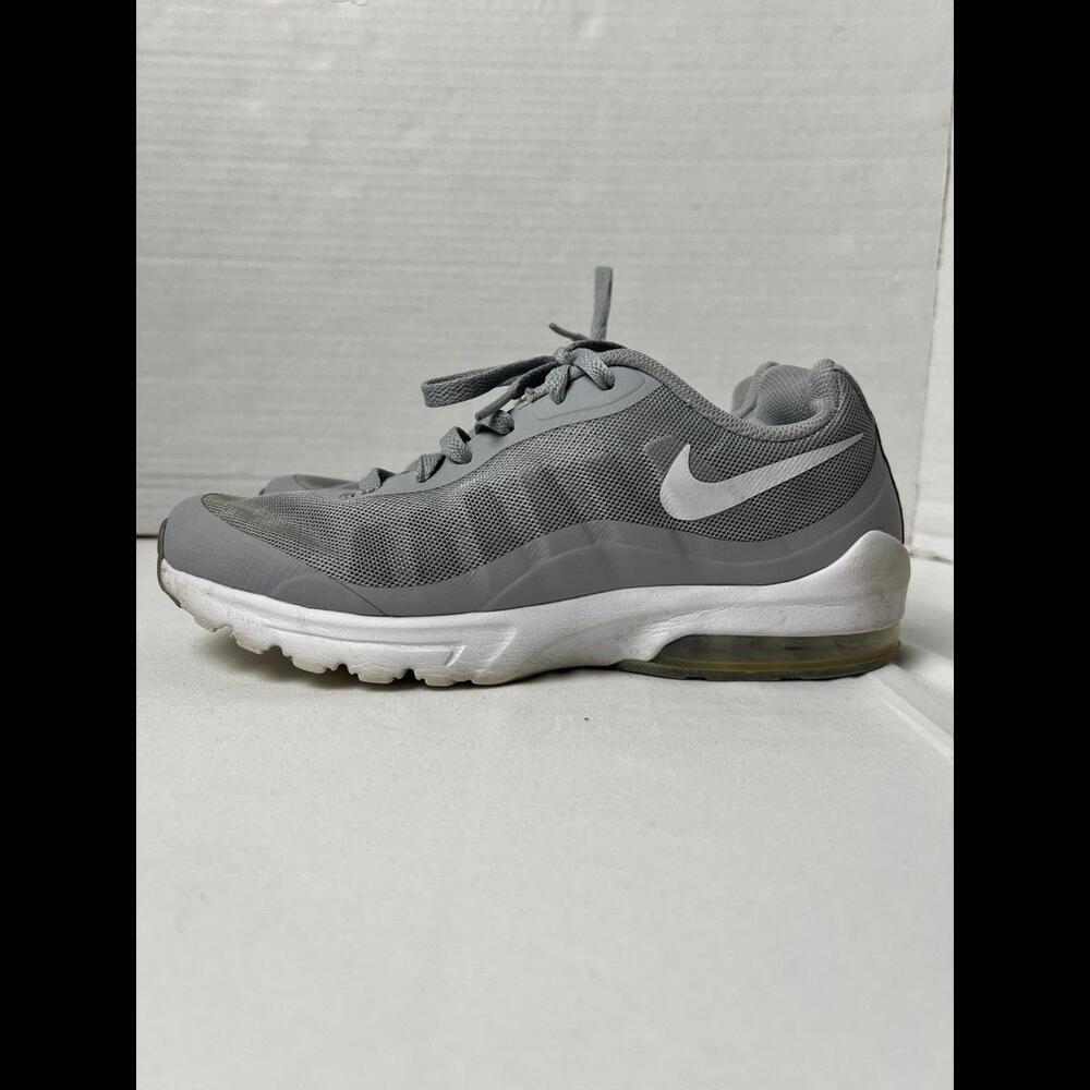 Nike Air Max Invigor Wolf Gray Shoes Mens Sz 8